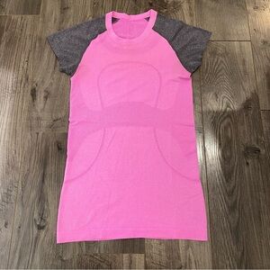Lululemon Swiftly teeshirt size 4 inspirational quotes written on‎ the inside